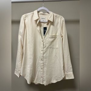 ABERCROMBIE & FITCH flannel top NWT